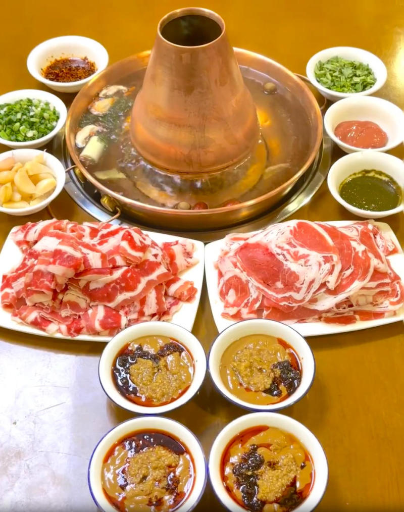 Clear-Broth Lamb Hotpot