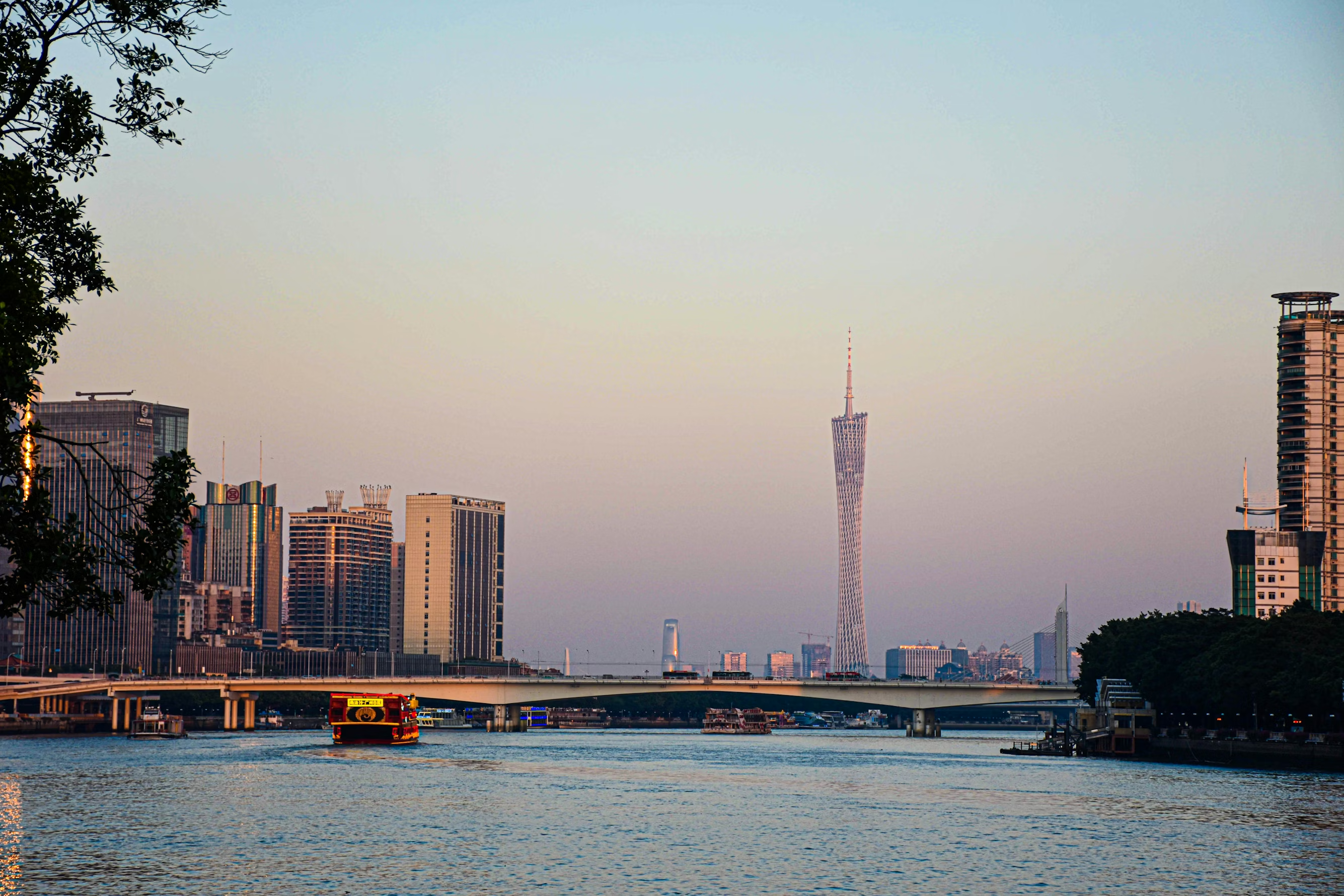 Guangzhou Lingnan Culture Immersive Day Tour